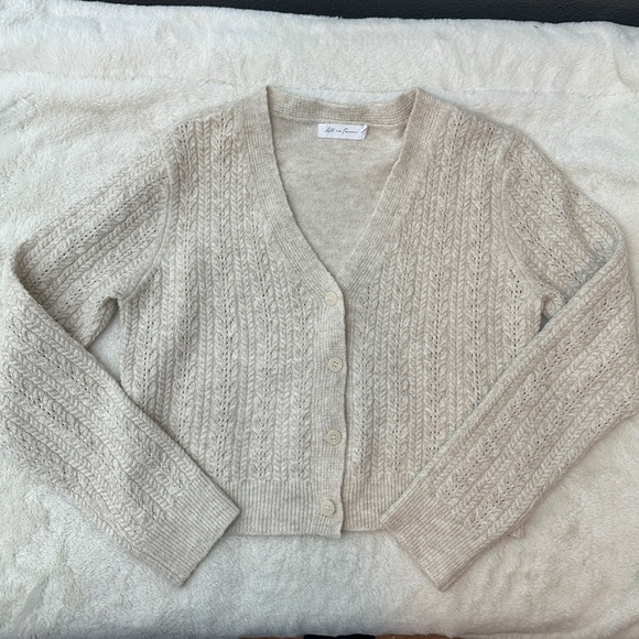 All in favor cable cardigan - Picture 2 of 4